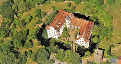 Romantische Maisonette-Wohnung im Wasserschloss