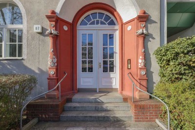 Modernes Wohnen in großzügiger Altbauwohnung