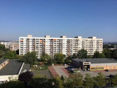 Wir sanieren für Sie: 2-Zimmer-Wohnung mit Balkon! Ab September 2025 verfügbar!