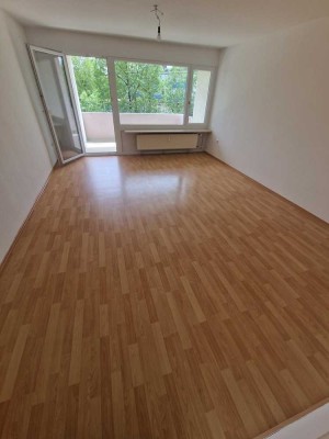 Gepflegte 3-Zimmer-Wohnung mit 2 Balkonen und Garage in Senden