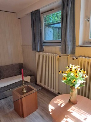 1-Raum-Souterrain-Wohnung in zentraler Lage