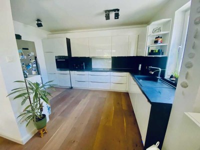 Luxuriöse Penthouse-Wohnung mit großer Dachterrasse