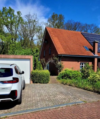 Ohne Maklerprovision: Tolle Doppelhaushälfte mit Garten, Garage und Stellplatz