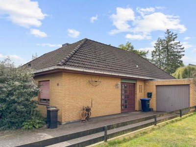 Ebenerdiges Wohnglück – Bungalow mit Ausbaureserve und Garten in Loxstedt