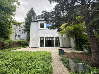 DOPPELHAUSHÄLFTE MIT EIGENGARTEN UND GARTENTERRASSE