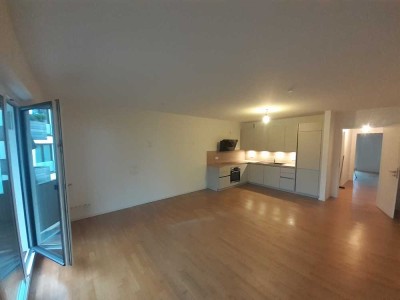 Moderne 3-Zimmer-Wohnung mit EBK und Südbalkon in Hamburg Osdorf  ab 1.2.25 oder früher