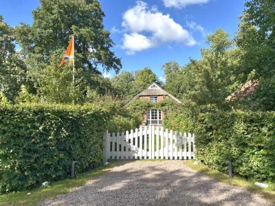 Wesermarsch - Gartenidylle par exellance! (Ferien)Domizil der Extraklasse! Doppelgarage! Bezugsfrei!