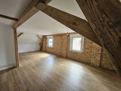 1250 € - 80 m² - 2.5 Zi.
