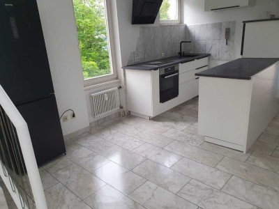 3 geschossige, extravagante Turmwohnung mit Küche