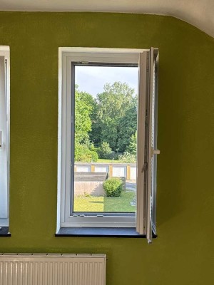 Stilvolle, vollständig renovierte 1,5-Zimmer-Wohnung mit Einbauküche in Lübeck