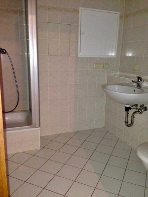 Ansprechende und vollständig renovierte 1-Raum-EG-Wohnung mit gehobener Innenausstattung in Gera