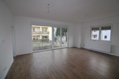 Kernsanierte 4-Zi-Whg mit Terrasse & Stellplatz in SZ-Bad