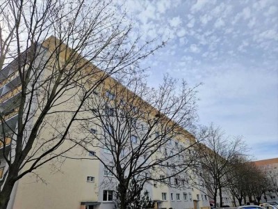 Maisonette-Wohnung // 2 Bäder // 2 Balkone // ab Sofort