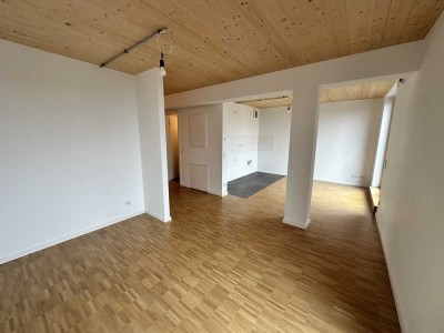 ✨ Penthouse-Feeling im Gallusviertel! ✨