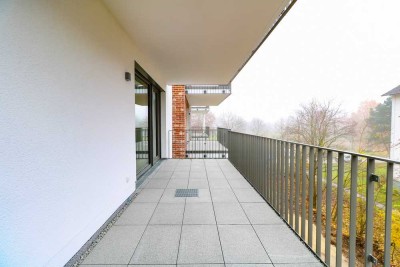 Attraktive 4-Zi.-Wohnung mit moderner EBK, Balkon, Gästebad und TG-Stellplatz