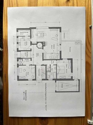 Attraktive und modernisierte 3 - Raum-EG-Wohnung mit geh. Innenausstattung in Hildesheim