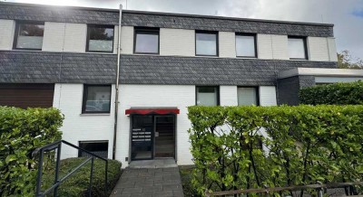 Erstbezug nach Sanierung: helle und großzügige 3-Zimmer-Wohnung mit sonnigem Balkon und Terrasse