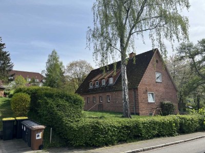 Kleine 2 Zimmer-Wohnung mit Küche