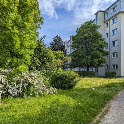 *Balkonwohnung gesucht?*