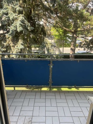 Stilvolle 2-Raum-Wohnung. Erstbezug in komplett sanierter Wohnung mit Balkon in Eschborn