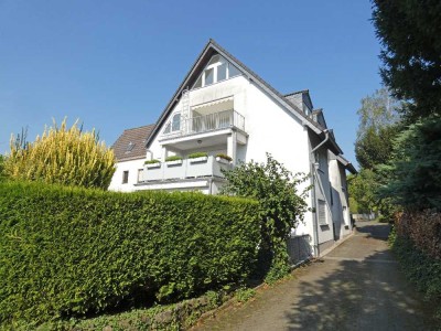 Geräumige 5-Zimmer-Maisonette-Wohnung mit Garage in ruhiger Lage