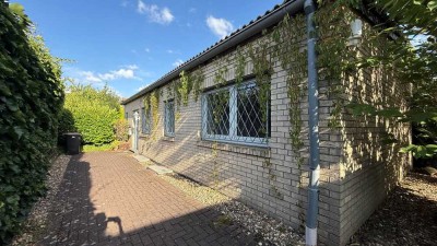 Lassen Sie Ihren Traum vom Eigenheim wahr werden: Romantischer Bungalow in ruhiger Lage von Osterath