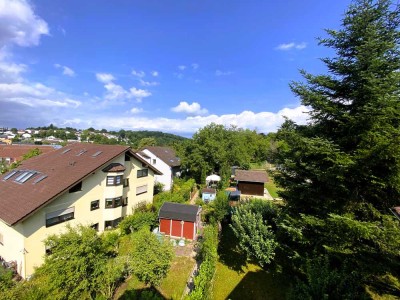 PFORZHEIM - BRÖTZINGEN – sonnige 2 Zi. ETW mit Aussichtsbalkon und Garagenstellplatz - SOFORT FREI