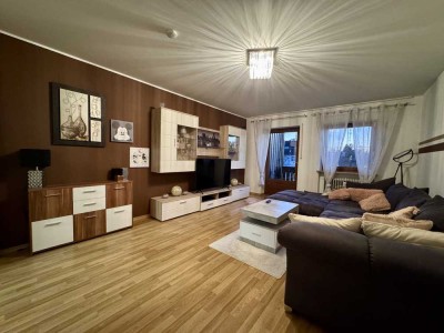 Zentrumsnahe Lage: Hübsche 2-Zimmer-Wohnung mit EBK, zwei Balkonen und TG-Stellplatz