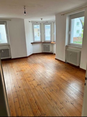 Geschmackvolle 4-Zimmer-Erdgeschosswohnung mit eigener Terrasse und Gartenmitnutzung in Lautenbach