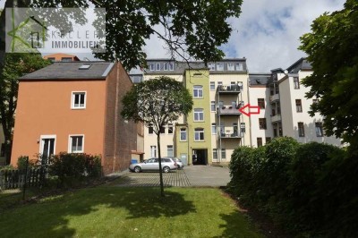 Zentrumsnahe 3-R-Wohnung, Küche mit sonnigem Balkon, Garten, abgeschl. PKW-Stellplätze im Hof