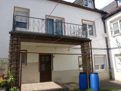 Attraktive und vollständig renovierte 4-Zimmer-Wohnung mit Balkon in Lichtenstein