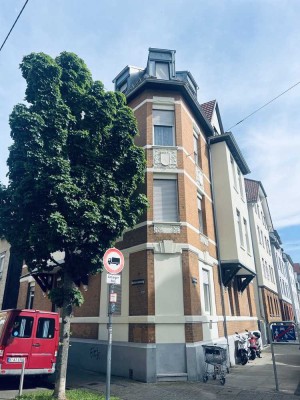 Exklusive, vollständig renovierte 2-Raum-Wohnung mit Balkon in Stuttgart