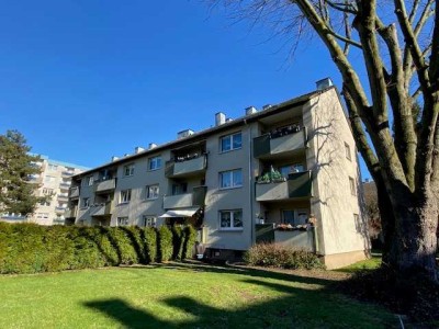 VERFÜGBAR AB 1.10.25 - LEERE ZWEI ZIMMER WOHNUNG MIT BALKON!!!