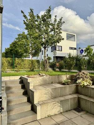 Ab SOFORT bezugsfertig! 2 Zimmerwohnung mit großem Garten und Einbauküche direkt an der Rosenhöhe