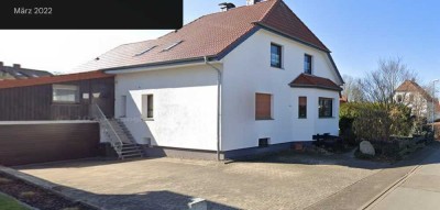 Freundliche und gepflegte 2-Zimmer-Maisonette-Wohnung mit Balkon und EBK in Löhne