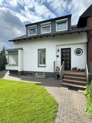 Ihr Traumhaus in Detmold - gemütliche Doppelhaushälfte mit großzügiger Dachterrasse