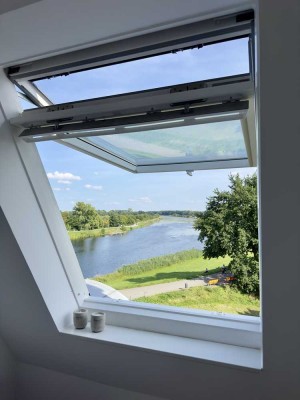 Stilvolle 1,5-Raum-DG-Wohnung mit gehobener Innenausstattung in Bremen