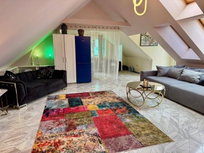 Lichtdurchflutete Dachgeschosswohnung mit großer Terrasse &amp; Carport in Graz-Andritz