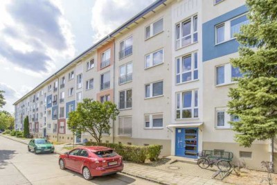 2-Raumwohnung - Küche und Bad mit Fenster