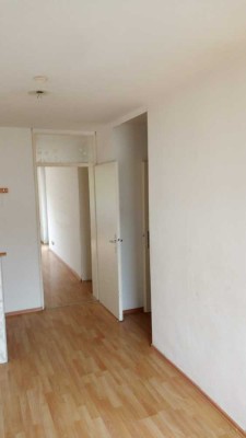 Helle 2,5-Zimmer-Wohnung im 2. OG in Esslingen am Neckar
