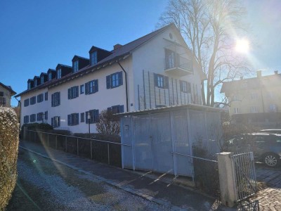 Helle Dachgeschosswohnung in Bad Tölz – Ideal für Singles oder Paare