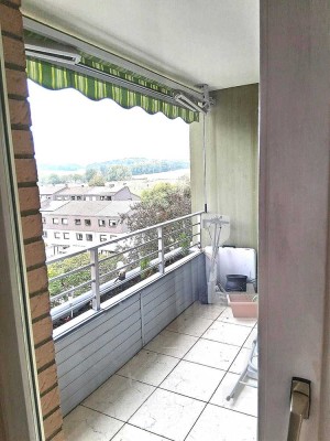 3 Zimmer Wohnung mit herrlichem Blick in Unterfeldhaus