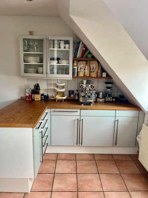 Große schöne 2-Zimmer-Whg, EBK, (teilmöbliert), TH-/Uni-Nähe, von privat-sehr nette Hausgemeinschaft
