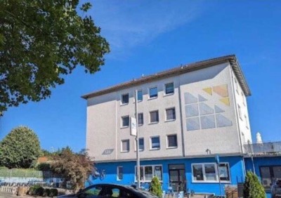 Sehr schöne 3-Zimmer-Wohnung mit Süd-Loggia in Kaiserslautern-Ost, Mainzer Straße