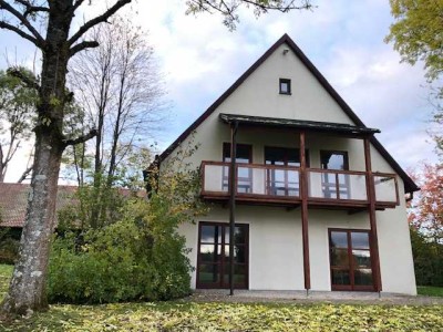 Schönes Mehrgenerationen- oder WG-Haus