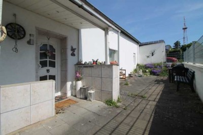 "Alternative zur Eigentumswohnung!"
Kleines Einfamilienhaus mit Garten und Garage