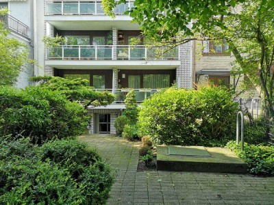 ROTHERBAUM  langjährig vermietete Wohnung in ruhiger Seitenstraße mit Balkon und TG Stellplatz