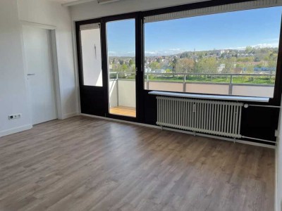 Helle 2 Zimmerwohnung mit wunderschönem Blick ins Naturgebiet