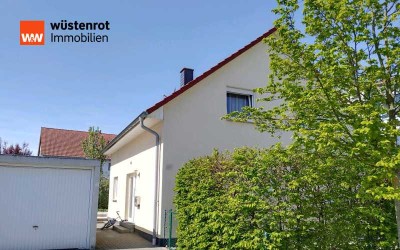 Familientraum: Einfamilienhaus mit 6 Zimmern, Photovoltaik, Wärmepumpe & perfekter Anbindung