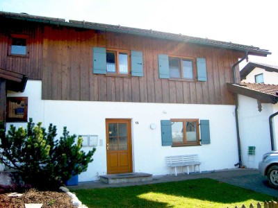 3-Zimmer-Erdgeschoss-Wohnung mit Terrasse und Garten in Weyarn